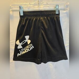 Boys Size 4 Under Armour Black Athletic Shorts